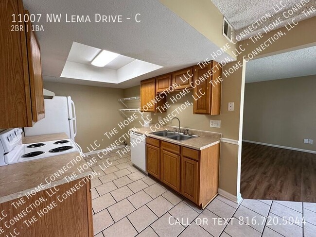 Building Photo - 11007 NW Lema Dr