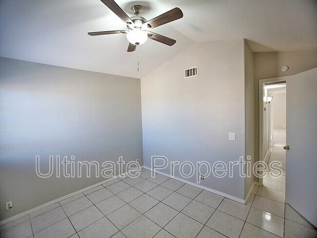 Building Photo - 5911 W Shangri-la Rd