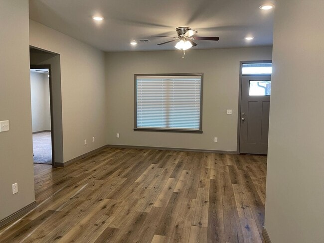 Building Photo - 104 Pr Crk Rd