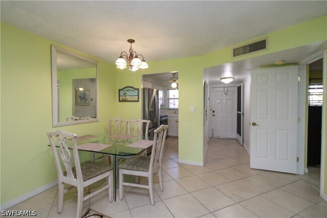 Building Photo - 175 Turtle Lake Ct