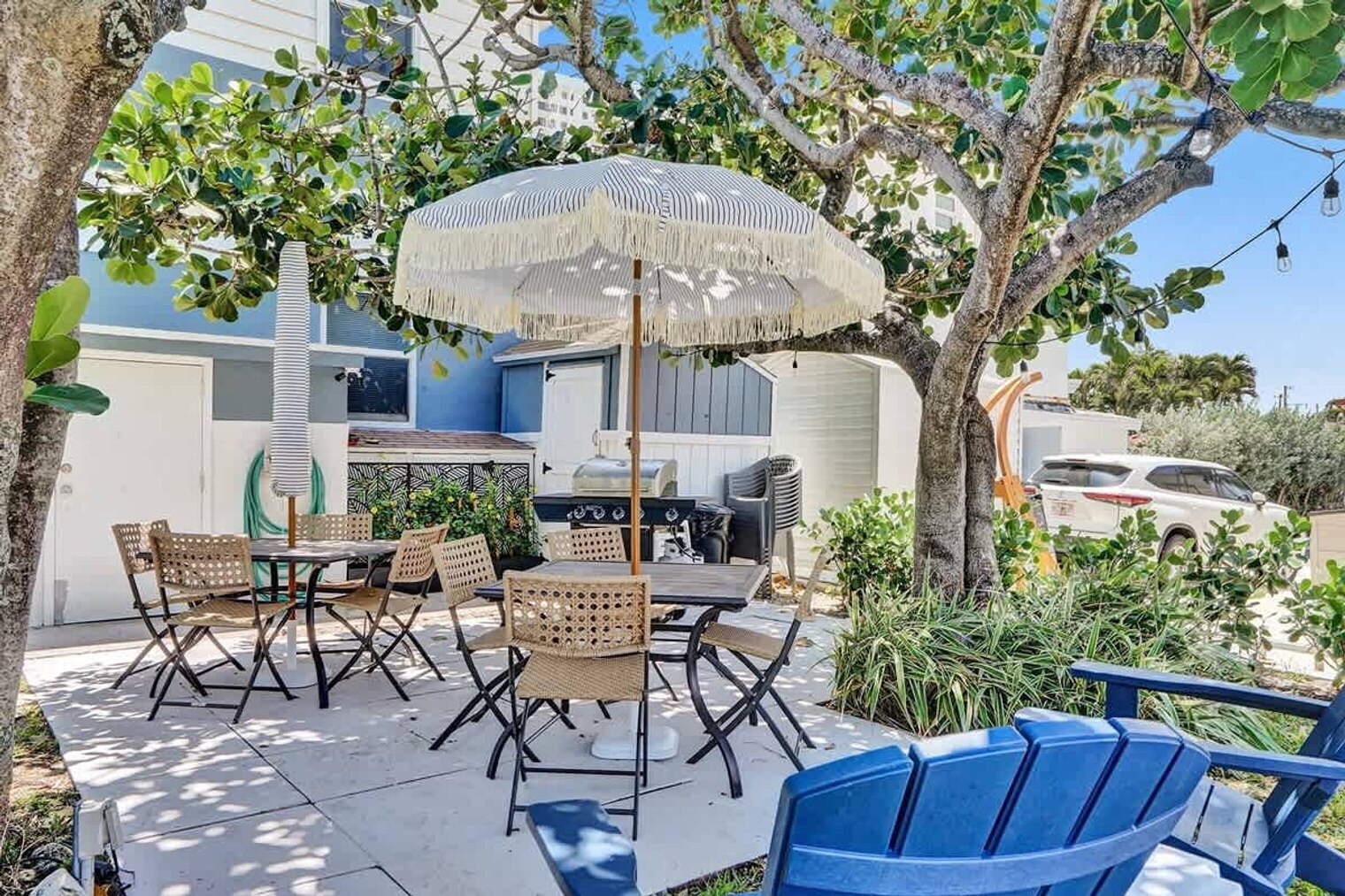 Building Photo - 851 N Surf Rd