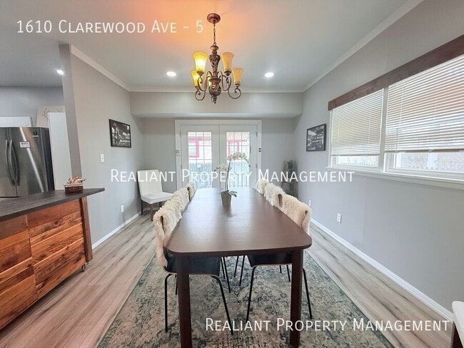 Building Photo - 1610 Clarewood Ave