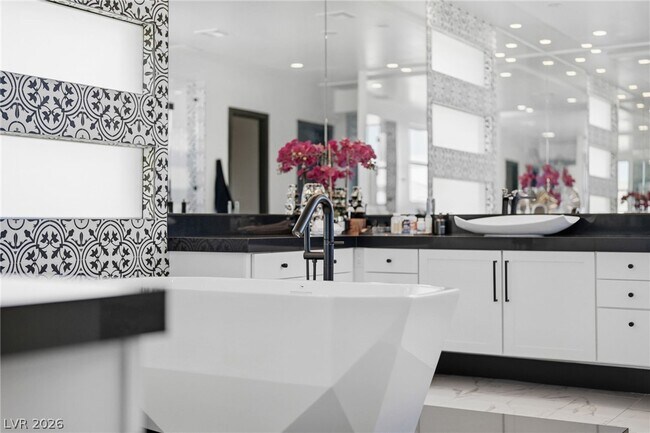 Building Photo - 11489 Opal Spgs Wy