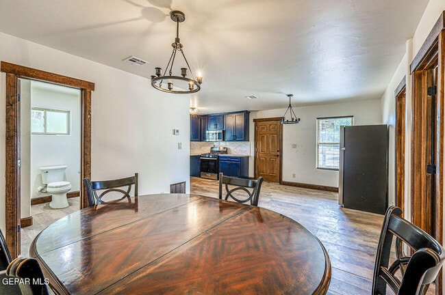 Building Photo - 137 Lanell Dr