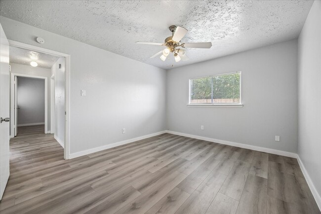 Building Photo - 10143 Towne Mist Dr