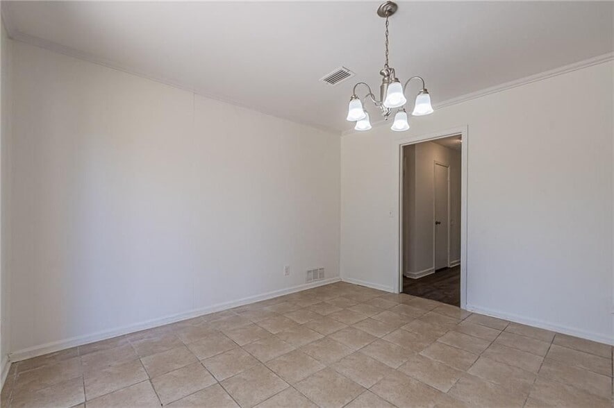 Building Photo - 926 Live Oak Ct