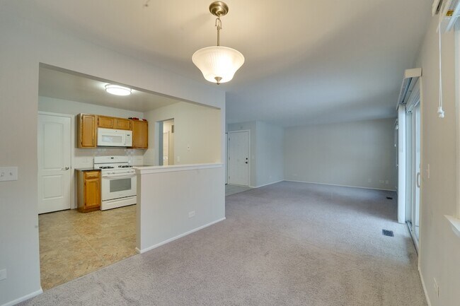 Building Photo - 160 Stirling Ln