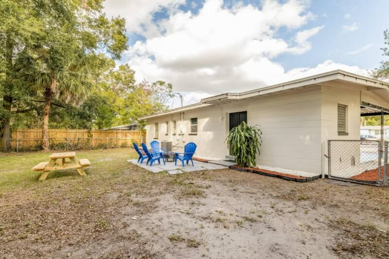 Building Photo - 1406 Conway Rd