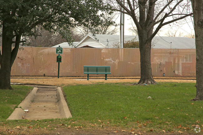 Building Photo - Disciples Village Of Tulsa