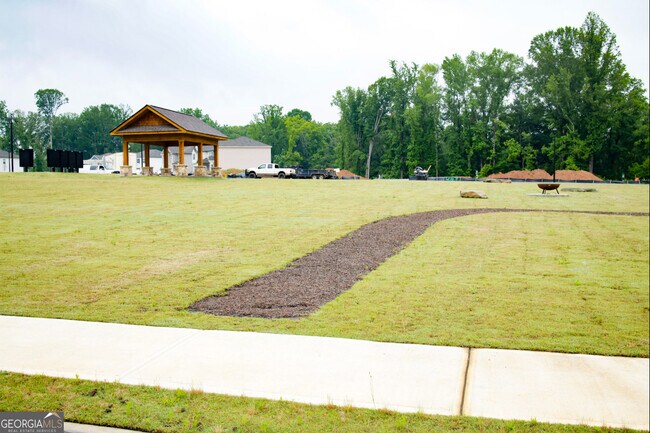 Building Photo - 386 Red Dragon Dr