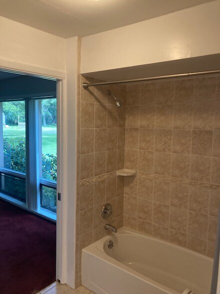 Building Photo - 1750 Braxton Bragg Ln