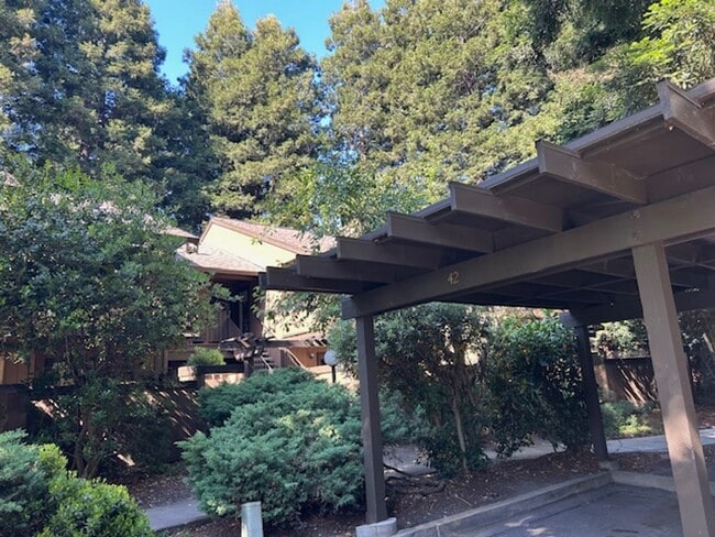 Building Photo - Charming 2 Bedroom, 1 Bath Condo in Cotati...