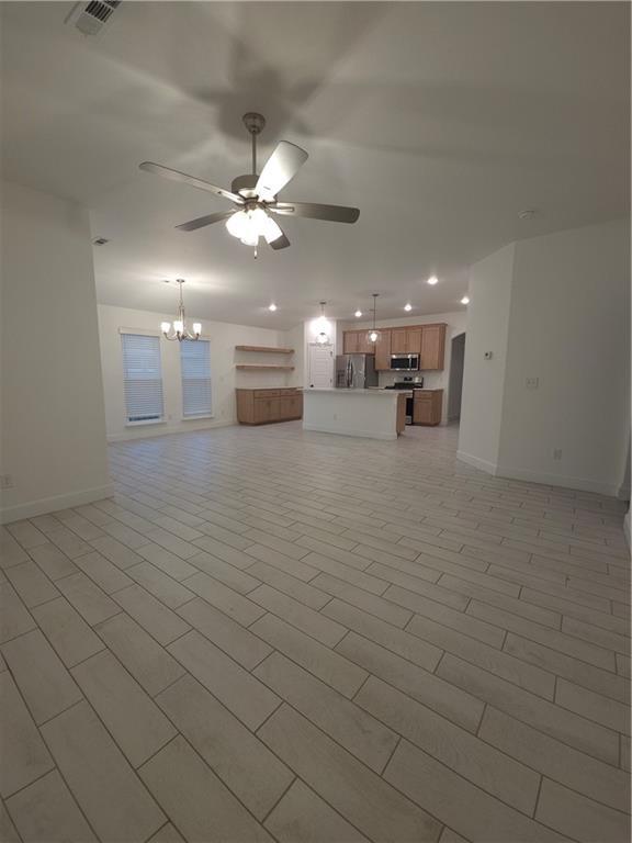 Building Photo - 813 S Sparrow St