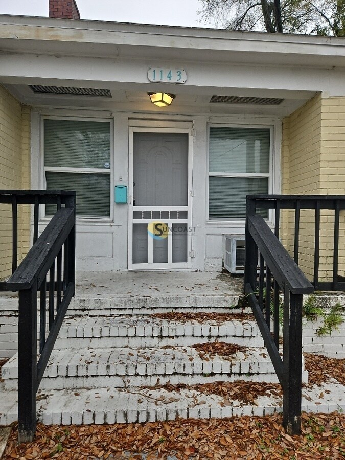 Building Photo - 1143 Old Hickory Rd