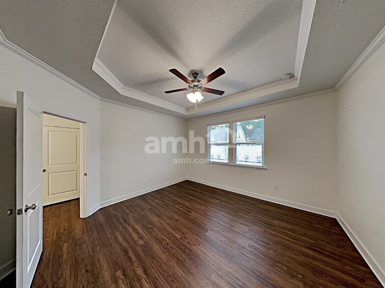 Building Photo - 152 Opal Way