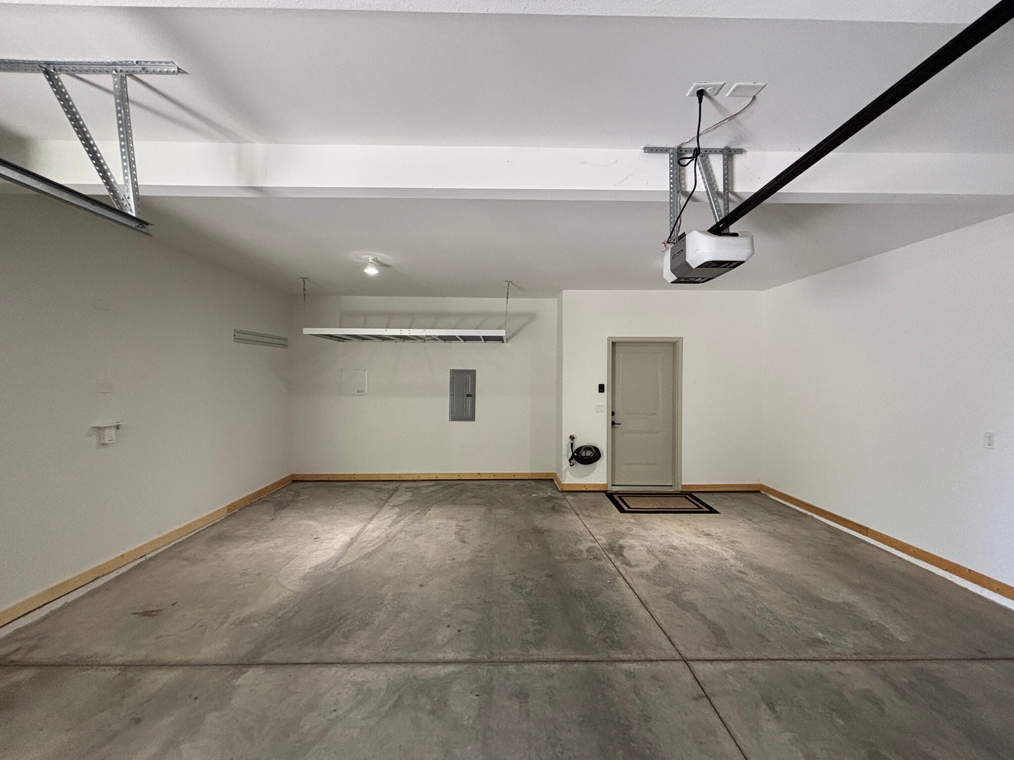 Building Photo - 6460 Galleria Dr