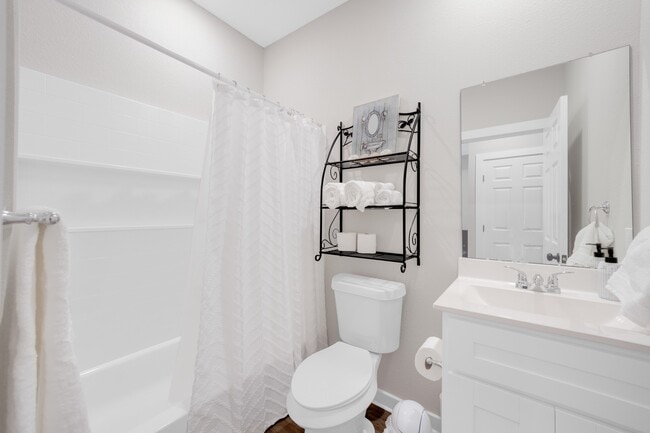 Building Photo - 10317 Lake Rd