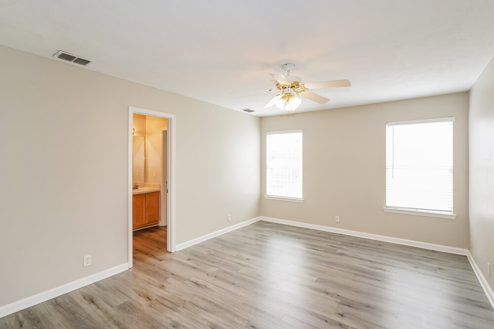 Building Photo - 833 Lavergne Ln