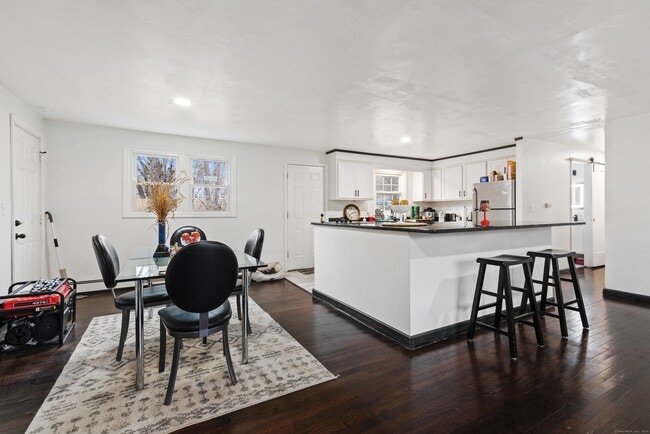 Building Photo - 45 Frederick Rd