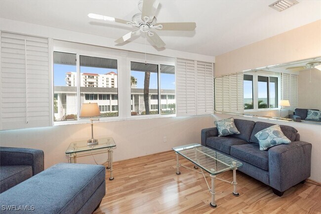 Building Photo - 1065 Gulf Shore Blvd N