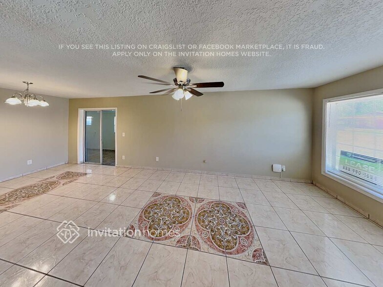 Building Photo - 1357 Boulder Dr