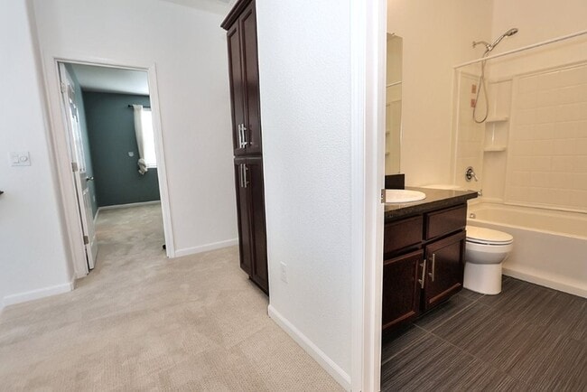 Building Photo - High Demand Park Place Home for Rent!