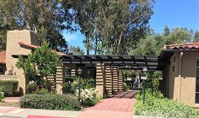 Building Photo - 143 W Avenida De Los Arboles