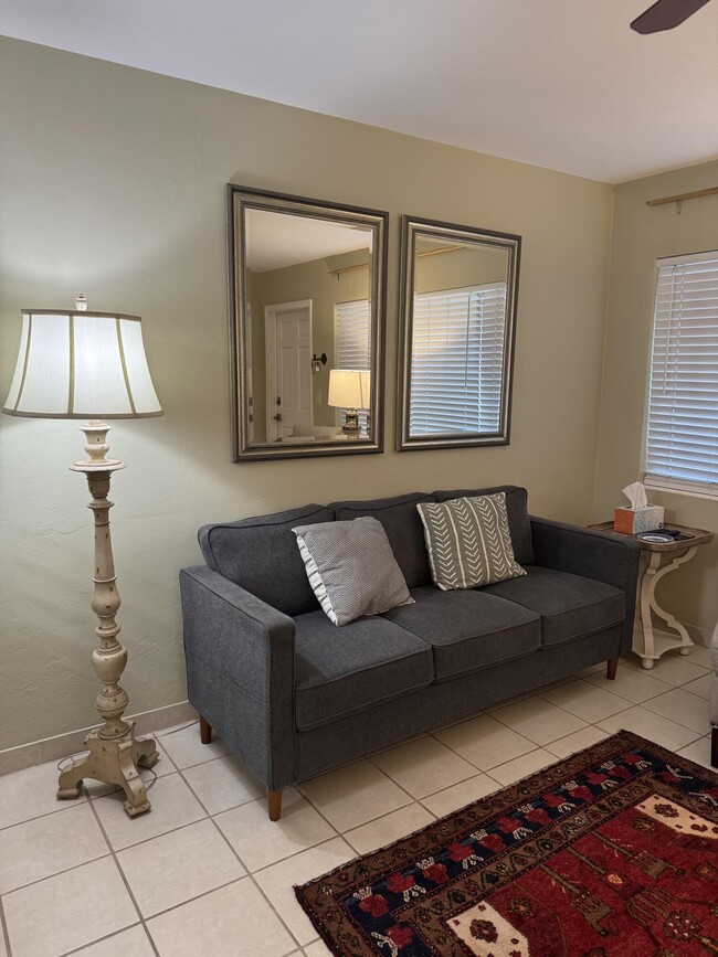 Building Photo - 3362 Cynthia Ln