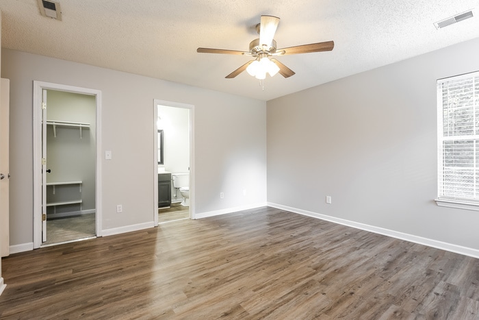 Building Photo - 313 Hampton Ridge Dr