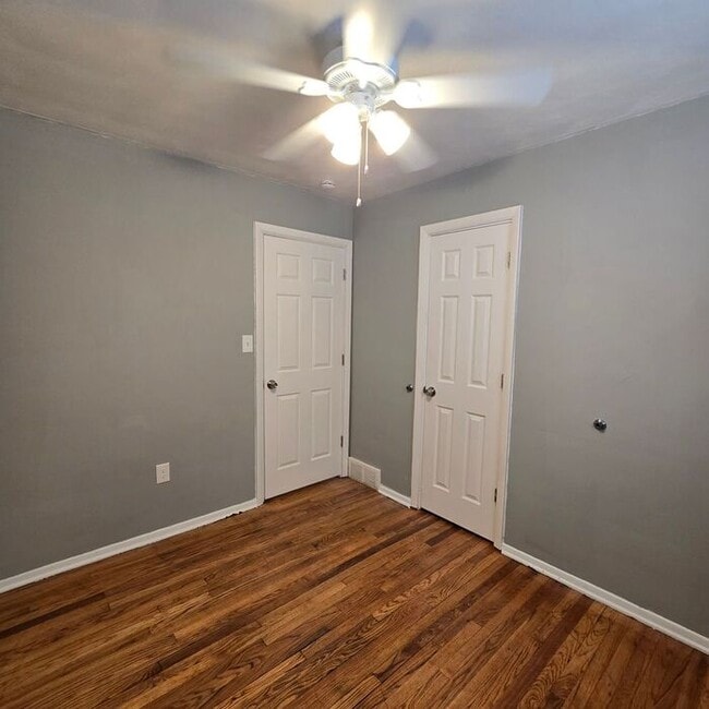 Building Photo - Charming 3-Bedroom Home / Pet-Friendly / A...