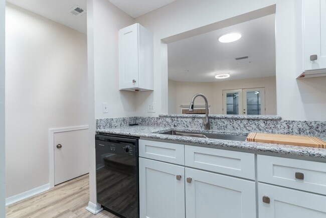 Building Photo - Update Condo in Ponde Vedra Beach