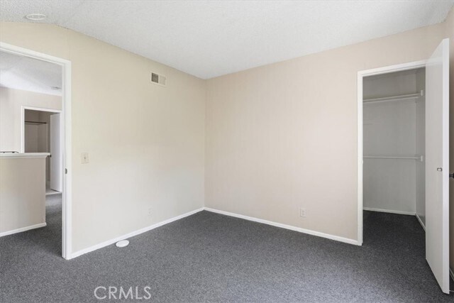 Building Photo - 780 Carriage Cir