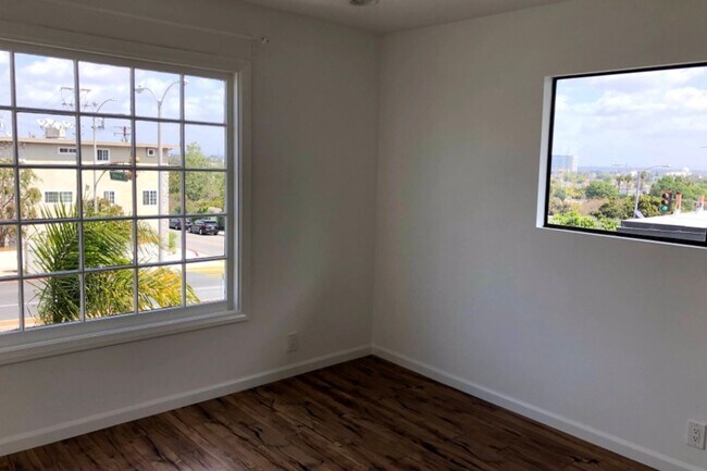 Second Bedroom - 1460 Manhattan Beach Blvd