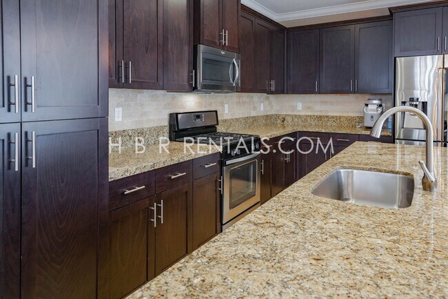 Building Photo - River Islands Living: Modern 4-Bedroom Hom...
