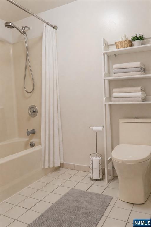 Building Photo - 5 Linden St