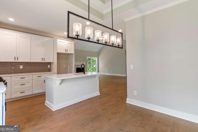 Building Photo - 380 Ansley Dr