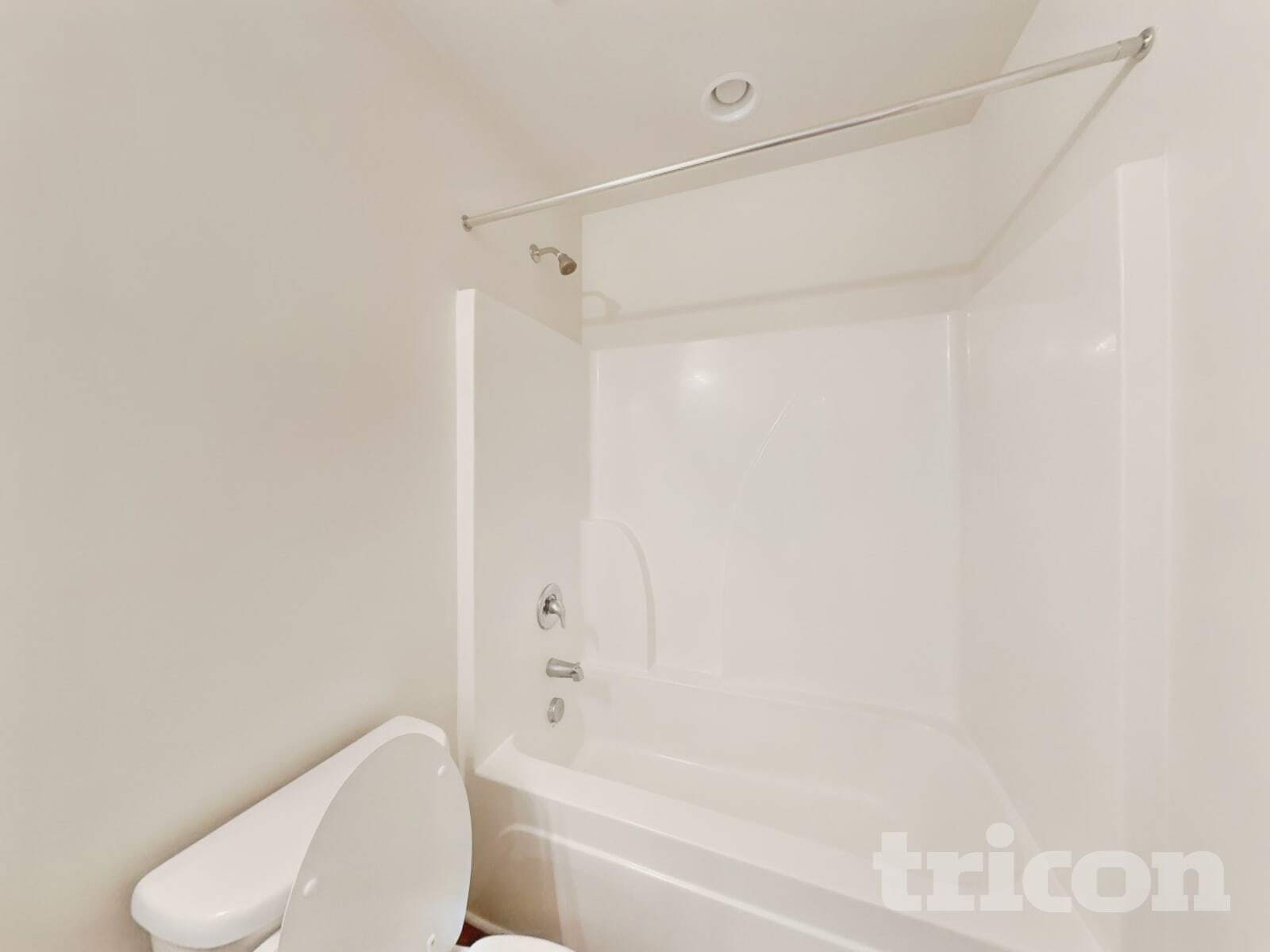 Building Photo - 35 Drake Cir