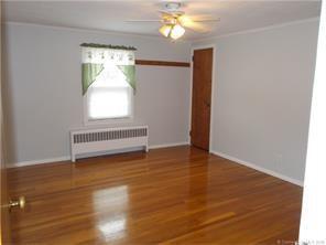 Building Photo - 29 Holmeslea Ct