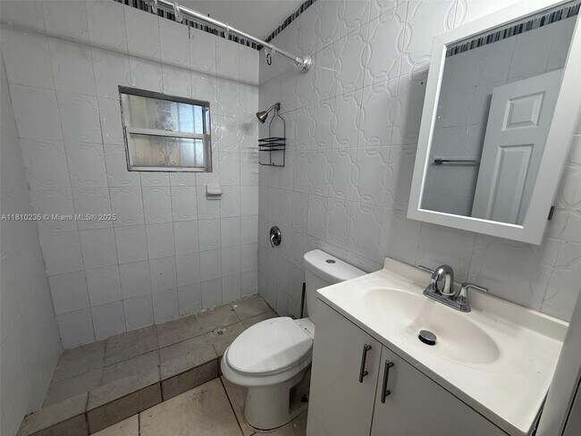 Building Photo - 2962 NW 46th St