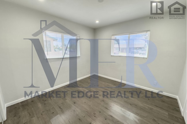 Building Photo - 4Bed/2Bath House at Alma School Rd/Ray Rd! Ready for Immediate Move-In! -- FENCED-IN YARD! NO HOA!