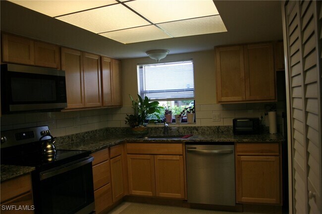 Building Photo - 15430 Moonraker Ct