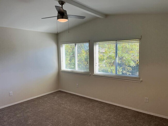 Building Photo - 12908 Steeple-Chase Dr