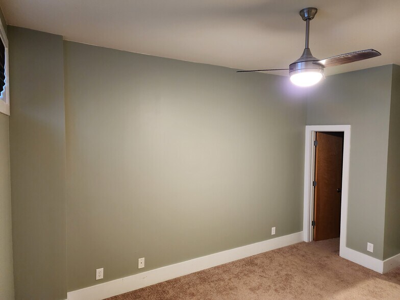 Building Photo - 801 N 4th St