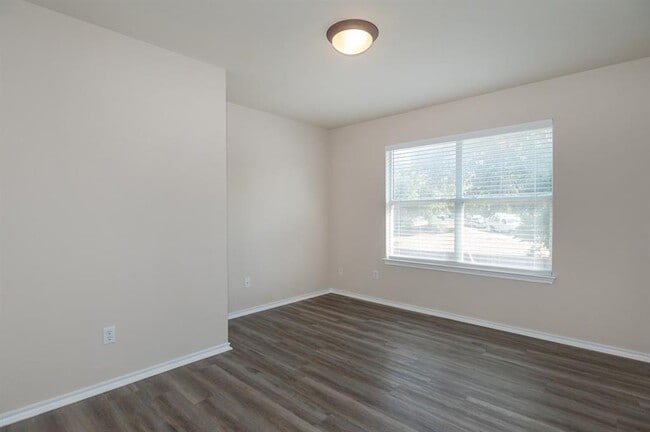 Building Photo - 1612 Melissa Oaks Ln