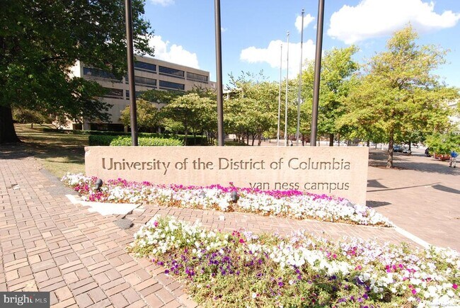 Building Photo - 3601 Wisconsin Ave NW