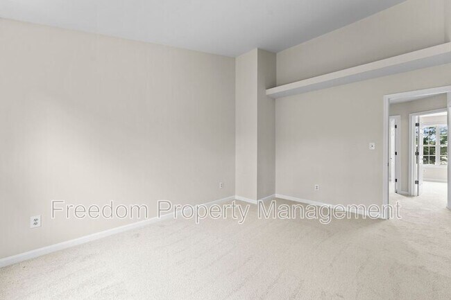 Building Photo - 8644 Sanderling Dr