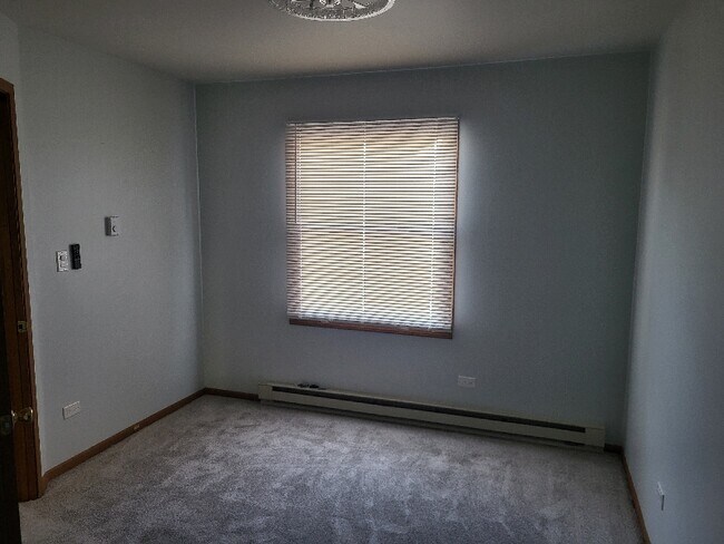 Building Photo - 1371 Cunat Ct