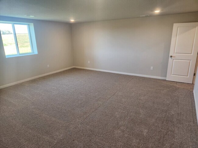 Building Photo - 2508 Chan Dr