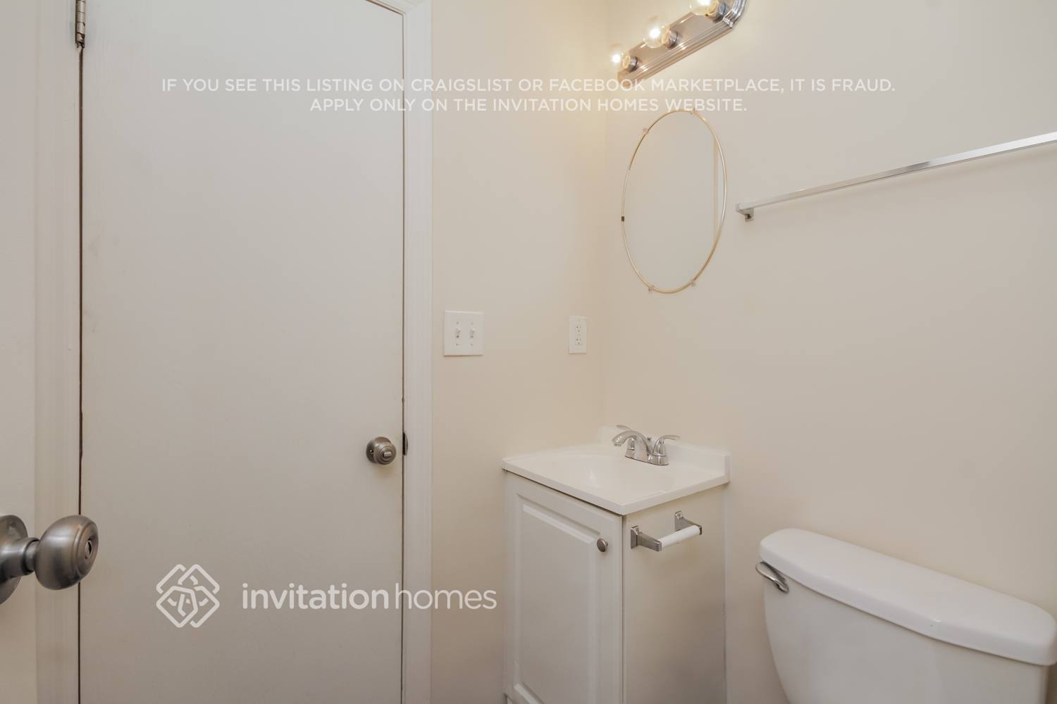 Building Photo - 141 Queenswood Rd