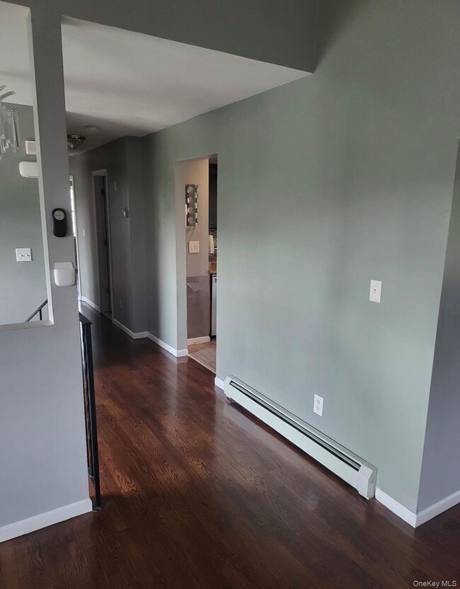 Building Photo - 20 Tammy Dr